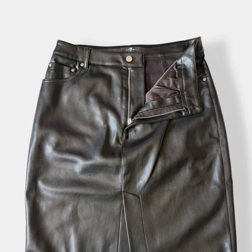 7 For All Mankind sleek all